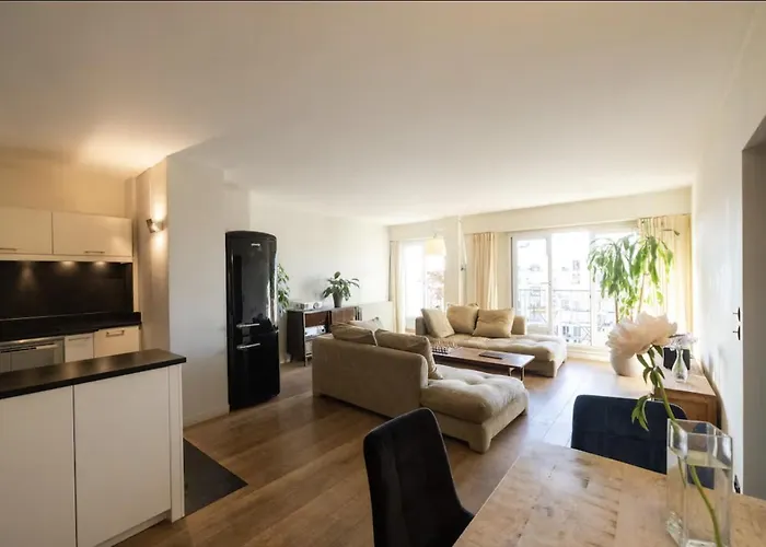 Amazing View, Beautiful Flat, Swimming Pools, Secure Parking